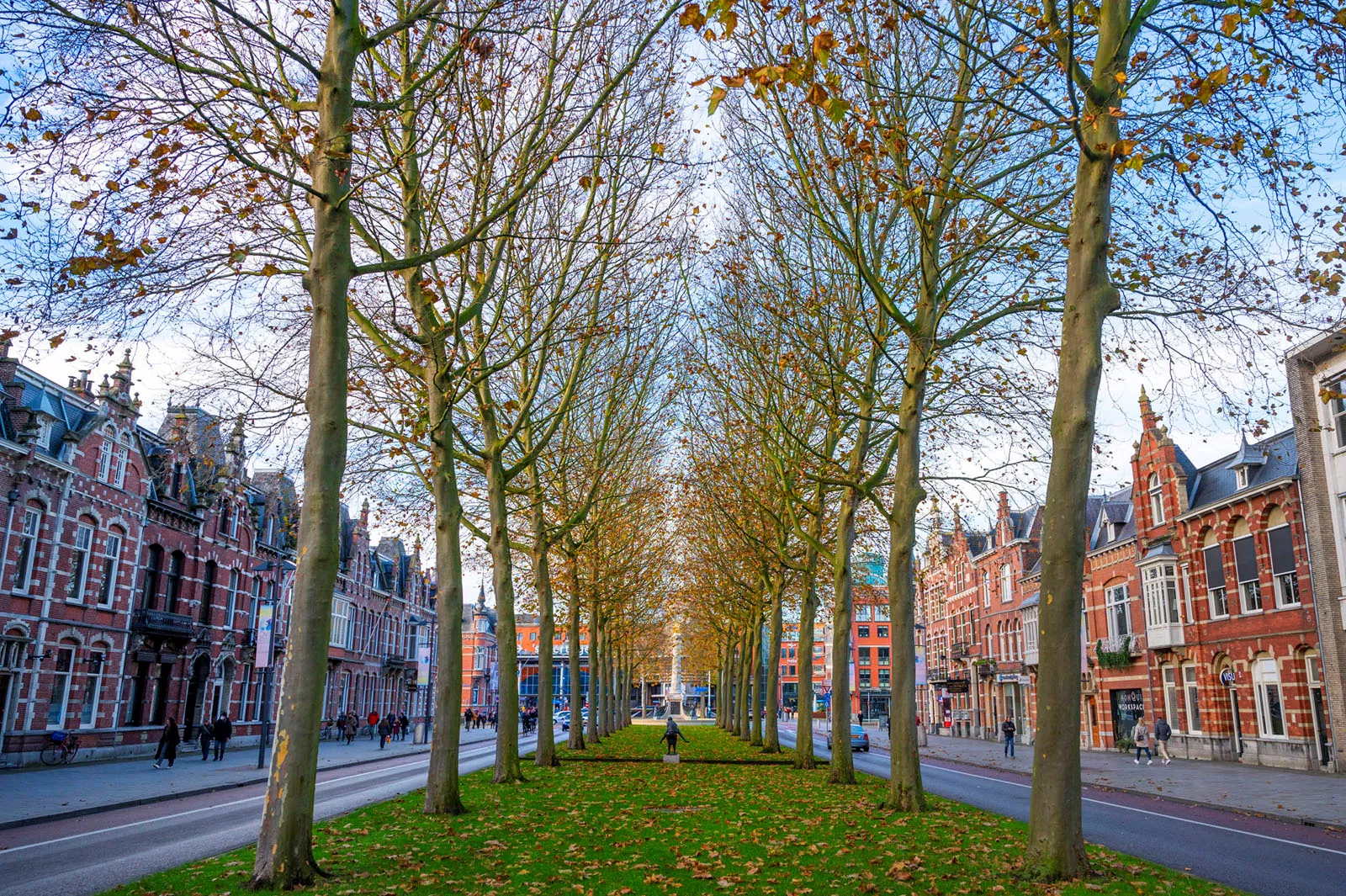 Visit Den Bosch